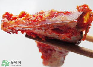 腌魚(yú)放什么調(diào)料？腌魚(yú)放什么調(diào)料去腥？