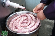 麻辣香腸怎么做好吃？川味麻辣香腸的做法大全