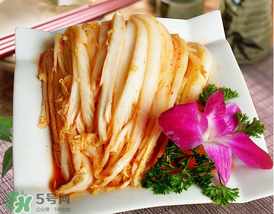 腌白菜放多少鹽？腌白菜放鹽比例