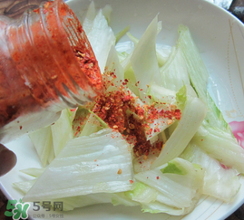 腌白菜放多少鹽？腌白菜放鹽比例