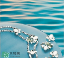 施華洛世奇是銀的嗎？施華洛世奇是白金嗎？