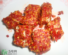 霉豆腐長(zhǎng)紅霉還能吃嗎？霉豆腐為什么會(huì)長(zhǎng)紅霉？