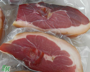 生粉腌肉怎么弄？生粉腌肉要加水嗎？