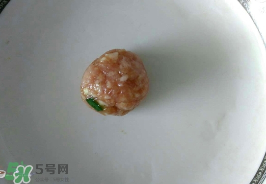 珍珠丸子可以用大米嗎？珍珠丸子用大米怎么做？