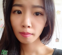 唇線筆可以當口紅嗎？唇線筆和口紅的區(qū)別？