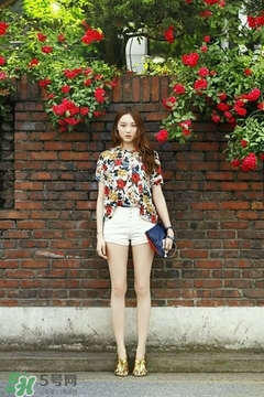 李圣經(jīng)的衣服什么牌子？李圣經(jīng)衣服同款