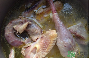 腌雞肉放多少鹽？一斤雞肉放多少鹽？