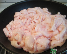 豬板油和豬肥肉油有什么區(qū)別？豬板油和肥肉油哪個好？