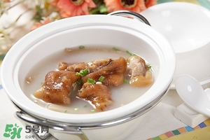 臘豬腳燉什么好吃？臘豬蹄燉什么好吃？