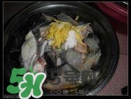 臘豬腳燉什么好吃？臘豬蹄燉什么好吃？
