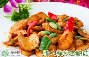 臘八蒜炒什么好吃？臘八蒜和什么一起吃搭配
