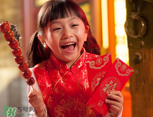 結(jié)婚第一年過(guò)年在哪過(guò)？結(jié)婚第一年在誰(shuí)家過(guò)年？