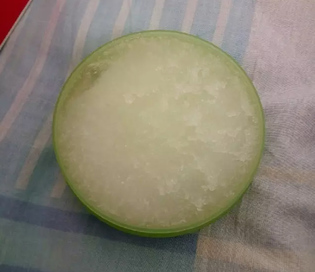 護膚品凍了還能用嗎？化妝品凍成冰了還能用嗎？