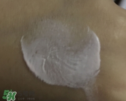 瓷肌適合什么膚質(zhì)？瓷肌適合油性肌膚敏感肌膚嗎？