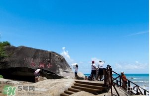 春節(jié)去三亞穿什么？過年春節(jié)去三亞穿什么衣服？