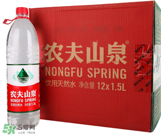 礦泉水會(huì)過期嗎？礦泉水過期了還能喝嗎？