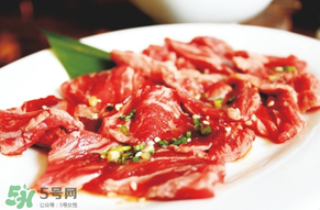 腌排骨要洗嗎？排骨腌完要洗嗎？