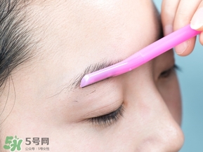 修眉刀怎么用？修眉刀使用方法圖解