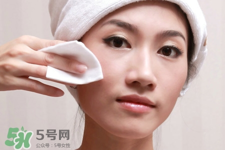 卸妝前要洗臉嗎？卸妝前要用水洗嗎？