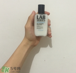 收斂水是爽膚水嗎？收斂水和爽膚水的區(qū)別？