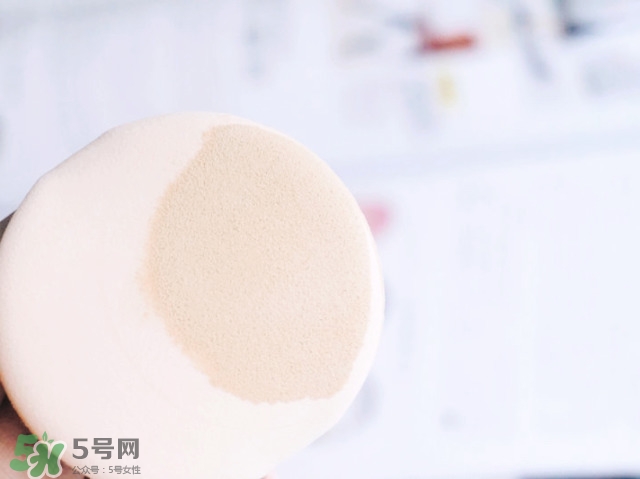 歐萊雅瓷肌氣墊多少錢？歐萊雅奇煥光采瓷肌氣墊專柜價