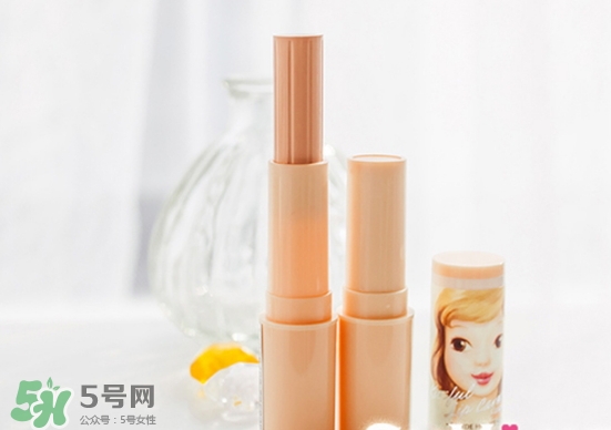 愛麗小屋唇部遮瑕膏怎么樣？愛麗小屋唇部遮瑕膏好用嗎？