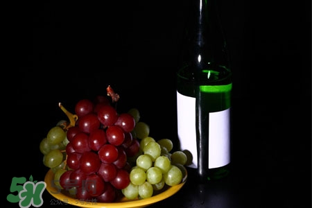 乙肝患者能喝紅酒嗎？喝紅酒對乙肝有影響嗎？