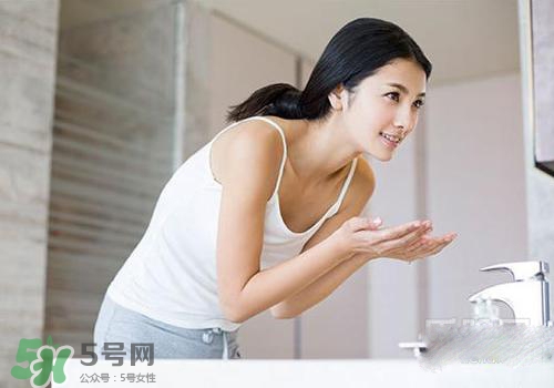 用白醋洗臉要不要用清洗再洗一遍？用白醋洗臉要再洗一遍嗎？