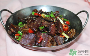 臘狗肉怎么腌制？臘狗肉怎么做好吃？