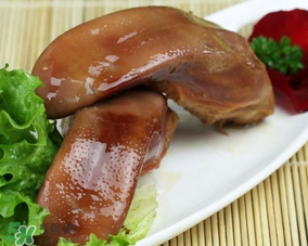 豬舌頭怎么腌制？腌豬舌頭要多久？