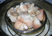 腌豬腳放多少鹽？腌臘豬腳放多少鹽？