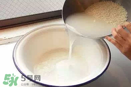 淘米水是堿性的嗎？淘米水是酸性還是堿性？