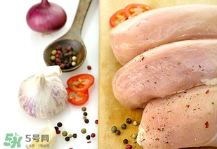 雞胸肉煮多久能熟？雞胸肉怎么煮比較嫩？