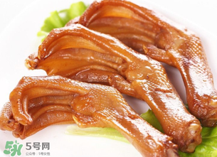 鹵鴨掌要多長時(shí)間？鹵鴨掌鹵多長時(shí)間？