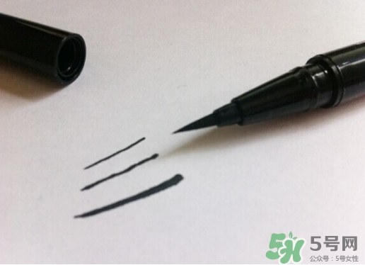 stila詩狄娜眼線筆怎么用？stila眼線筆使用方法