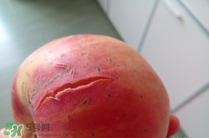 蘋果裂口怎么回事？蘋果裂口能不能吃？