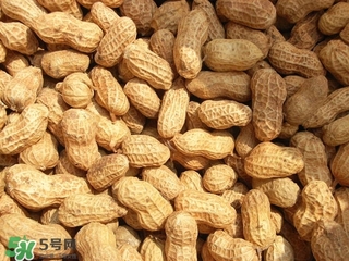 冬天吃花生好嗎？冬天吃花生會上火嗎？