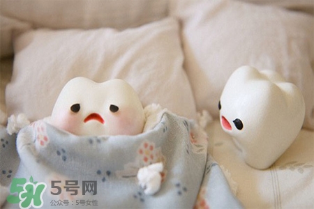 刷牙后吃東西發(fā)苦正常嗎？為什么刷牙后吃東西發(fā)苦？