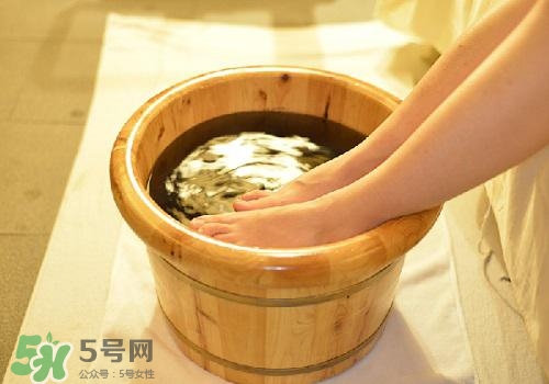 冬季泡腳有什么好處？冬天泡腳的好處