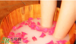 冬季泡腳有什么好處？冬天泡腳的好處