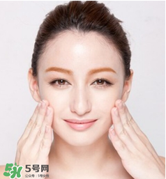 精華什么年紀用？精華什么年齡開始用？