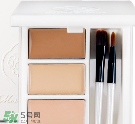 花娜小姐三色遮瑕膏怎么用？miss hana花娜小姐遮瑕膏使用方法