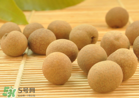 桂圓皮長霉了能吃嗎？桂圓皮發(fā)霉了里面可以吃嗎？