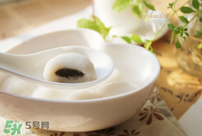 坐月子可以吃湯圓嗎？坐月子可以吃黑芝麻湯圓嗎？