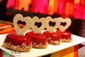 情人節(jié)晚餐吃什么？情人節(jié)晚餐在哪里吃合適？