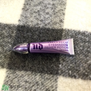 urban decay眼部打底膏怎么用？urban decay眼部打底膏用法+