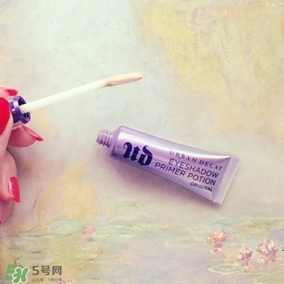 urban decay眼部打底膏哪個(gè)顏色好？urban decay眼部打底膏試色