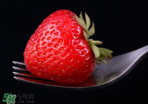 寶寶吃草莓會過敏嗎？寶寶吃草莓過敏怎么辦？