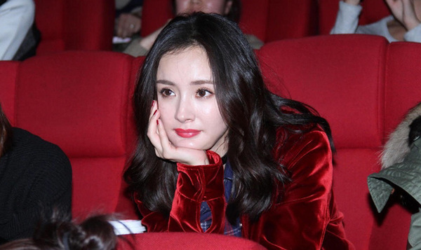 極光紅是什么顏色？極光紅口紅試色