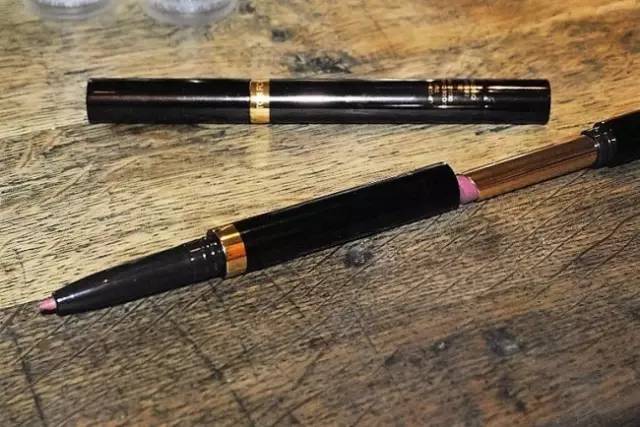 tom ford和迪奧哪個好？tom ford口紅和dior口紅哪個好？